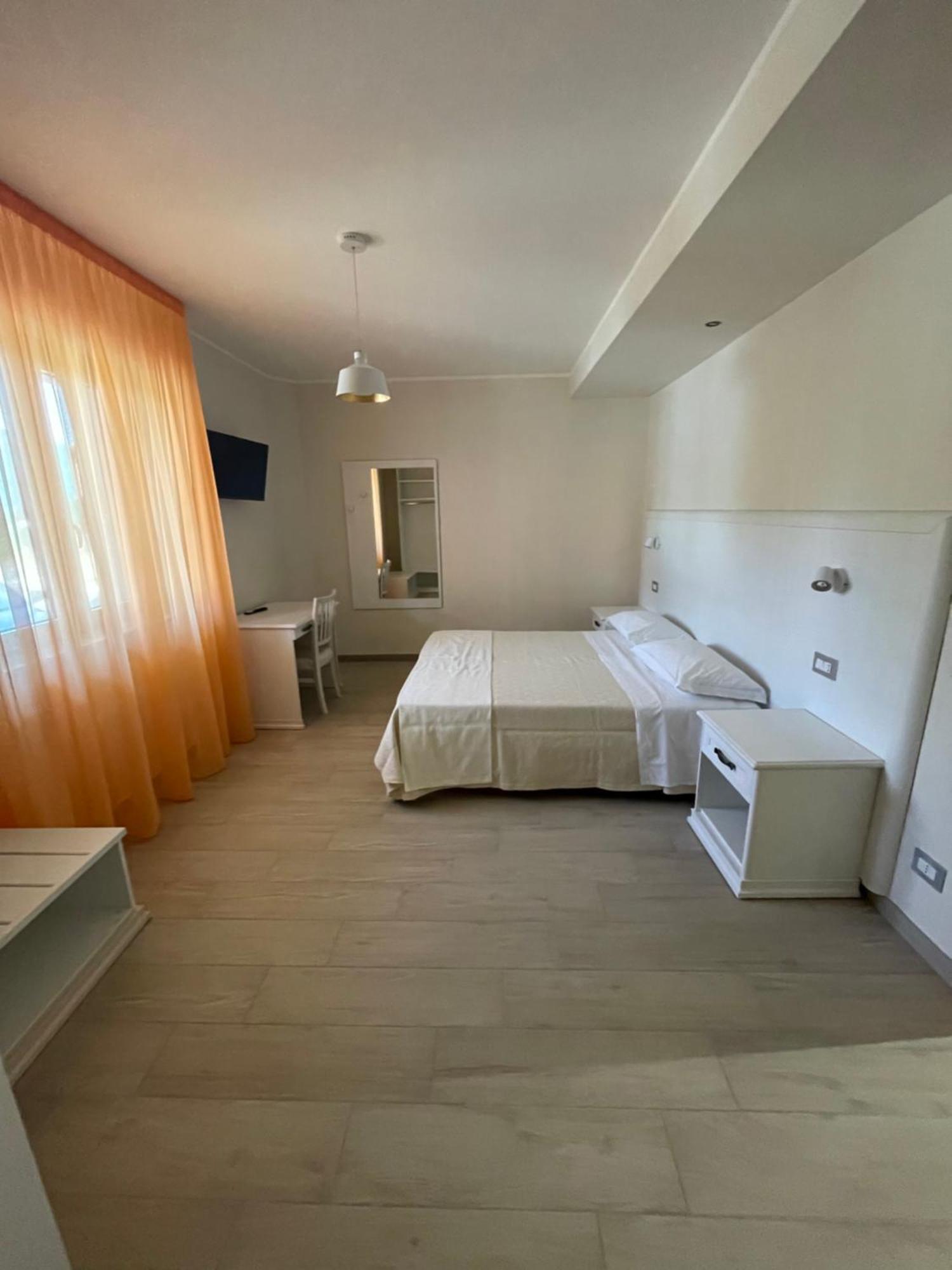 Fd Lorichella Hotel Lorica Luaran gambar