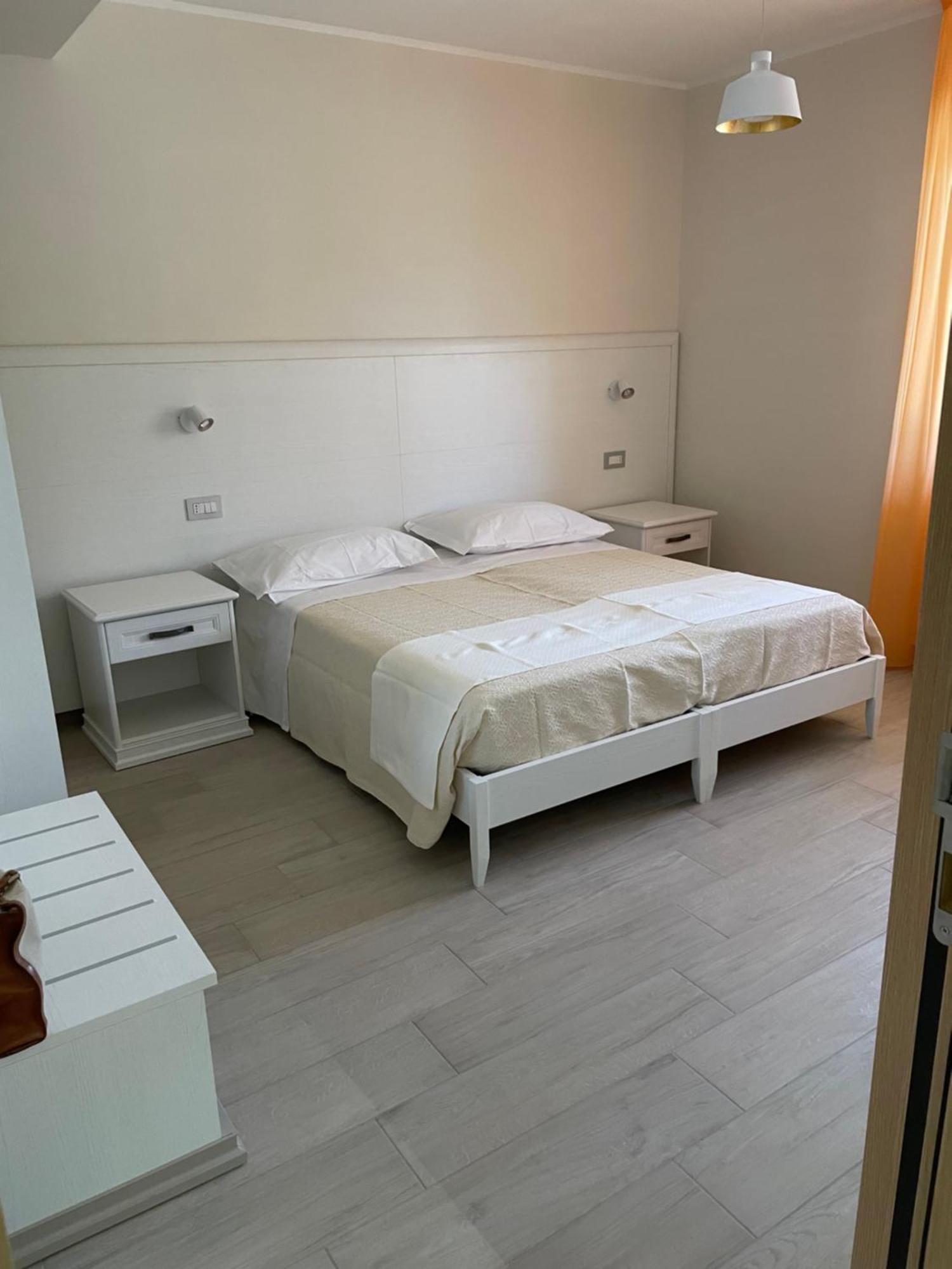 Fd Lorichella Hotel Lorica Luaran gambar