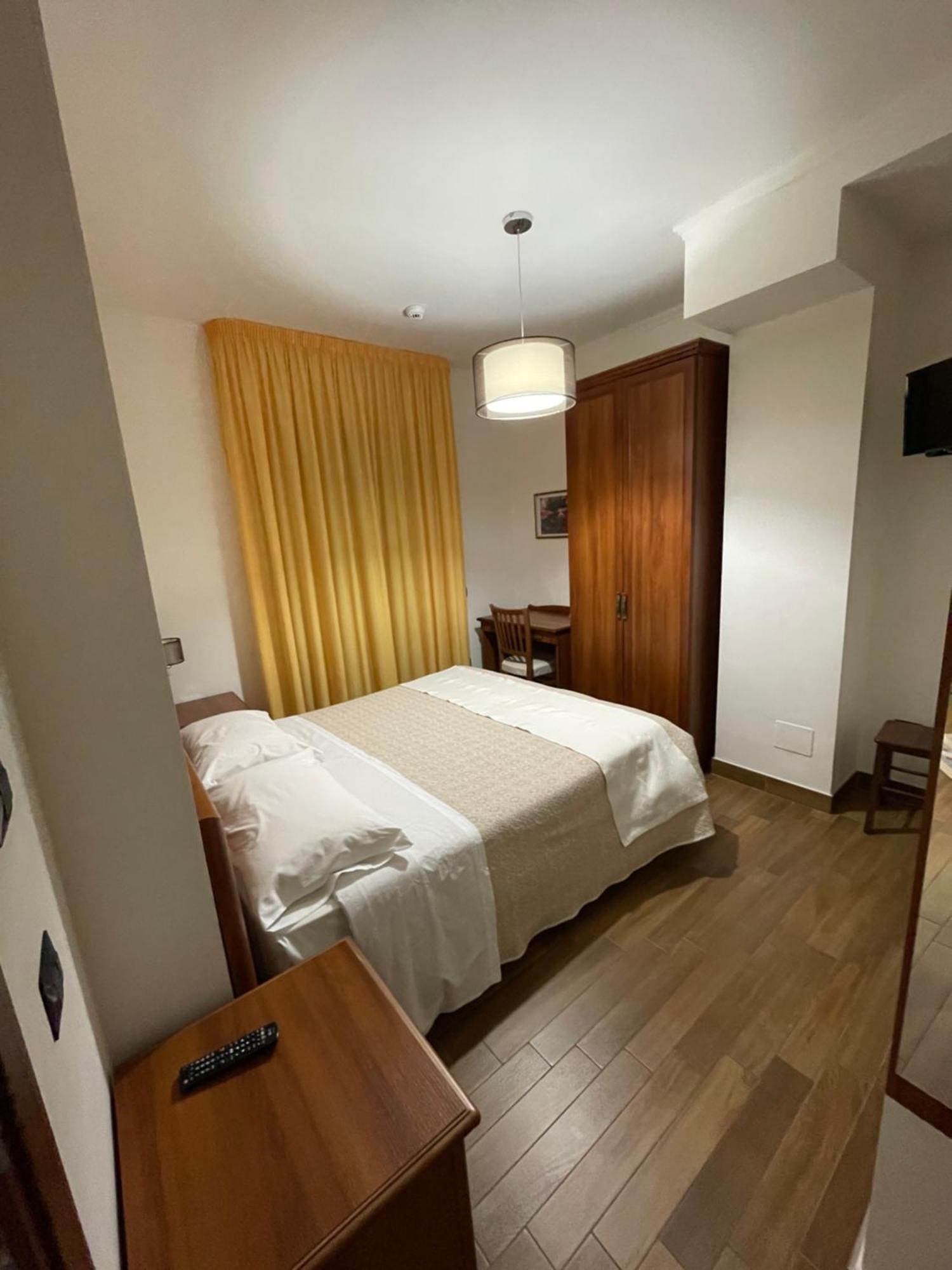 Fd Lorichella Hotel Lorica Luaran gambar